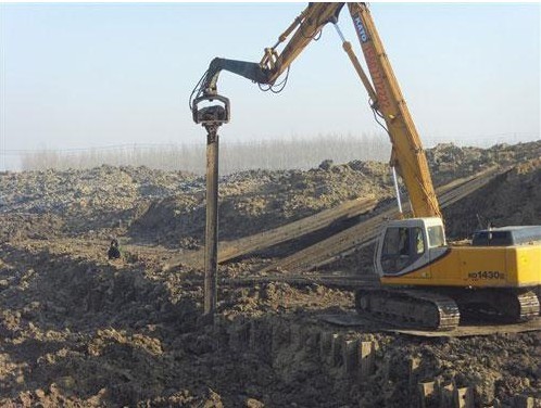 挖掘機打樁臂、打樁臂、打樁錘、挖掘機打樁臂廠家